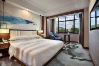 Jishou Qihang Hotel (Jishou University)