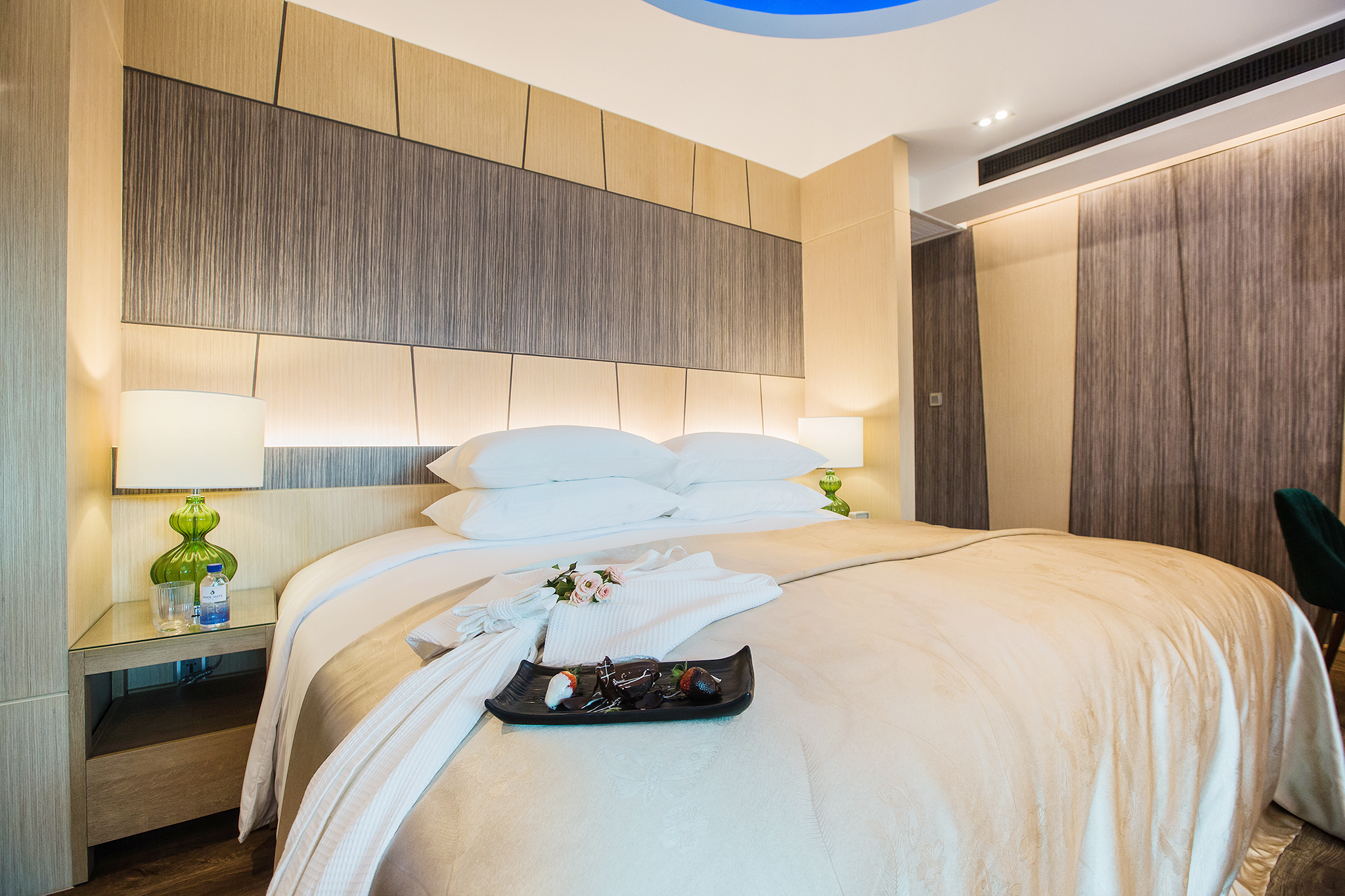 按摩浴缸大床套房