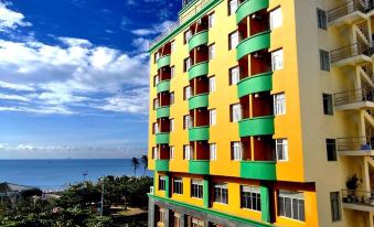 Green Hotel