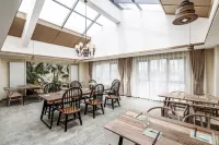 Yashangyinting Hotel [The first choice for overseas tourists]