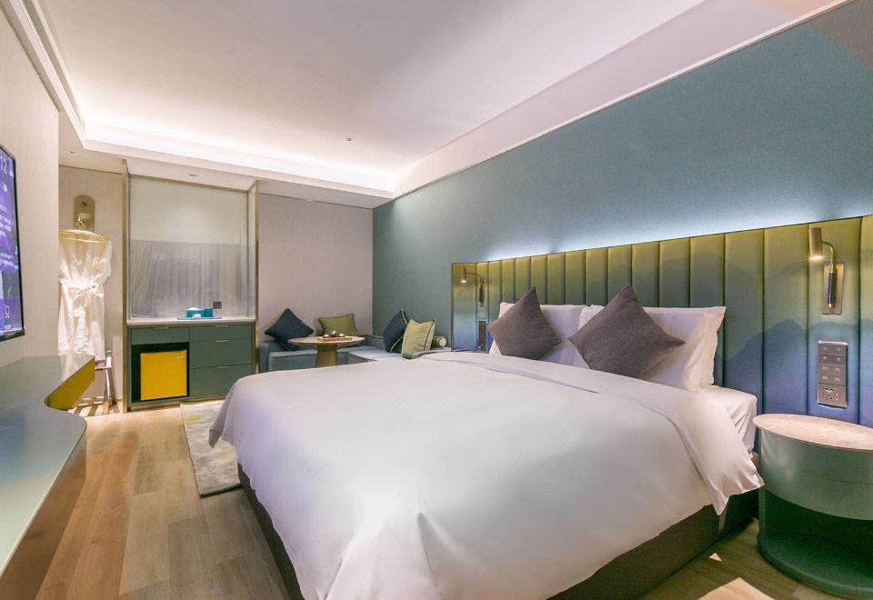 雅致大床房（空氣凈化器-電視投屏-無窗）