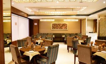 Hotel Awana - Housity