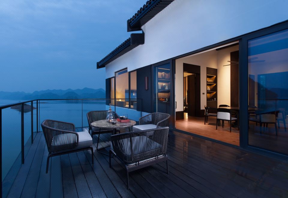 隱湖居四臥泳池總統院墅