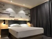 Jingde Jingjiang Hotel