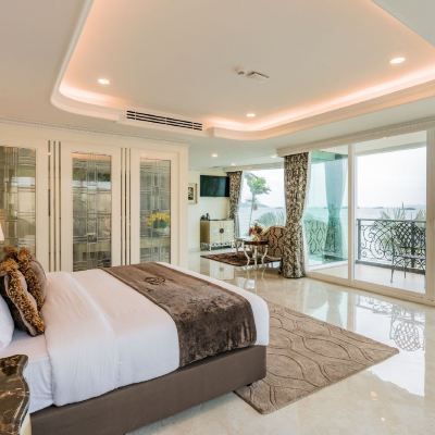 Suite with Beach Front