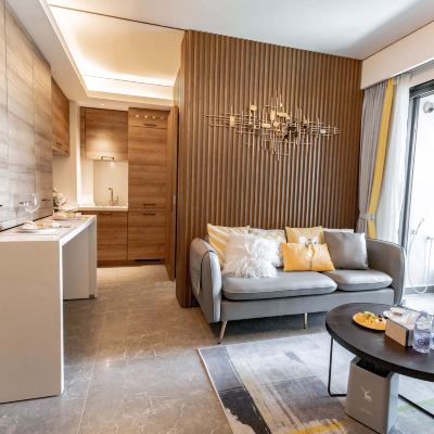 灣居-雙景陽台兩房（落地客廳-庭院景觀-洗衣機+廚房） 雲頂行政公寓（蛇口深圳灣口岸店）優惠