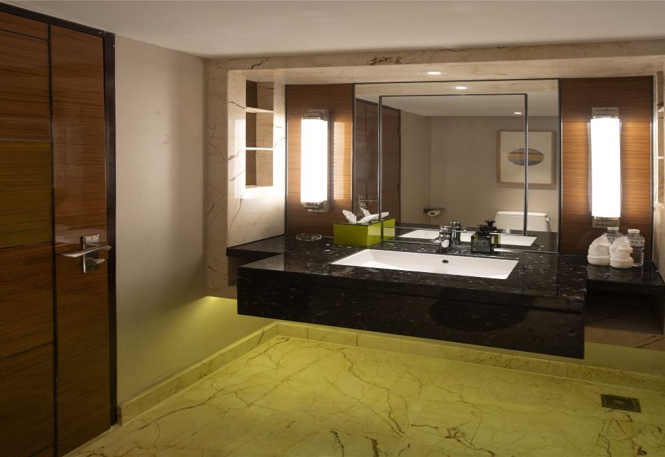 城景套房【深睡枕+电动沙发】