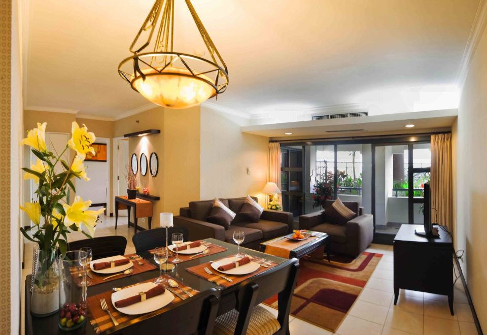 Grand Tropic Suites Hotel2 BR Family