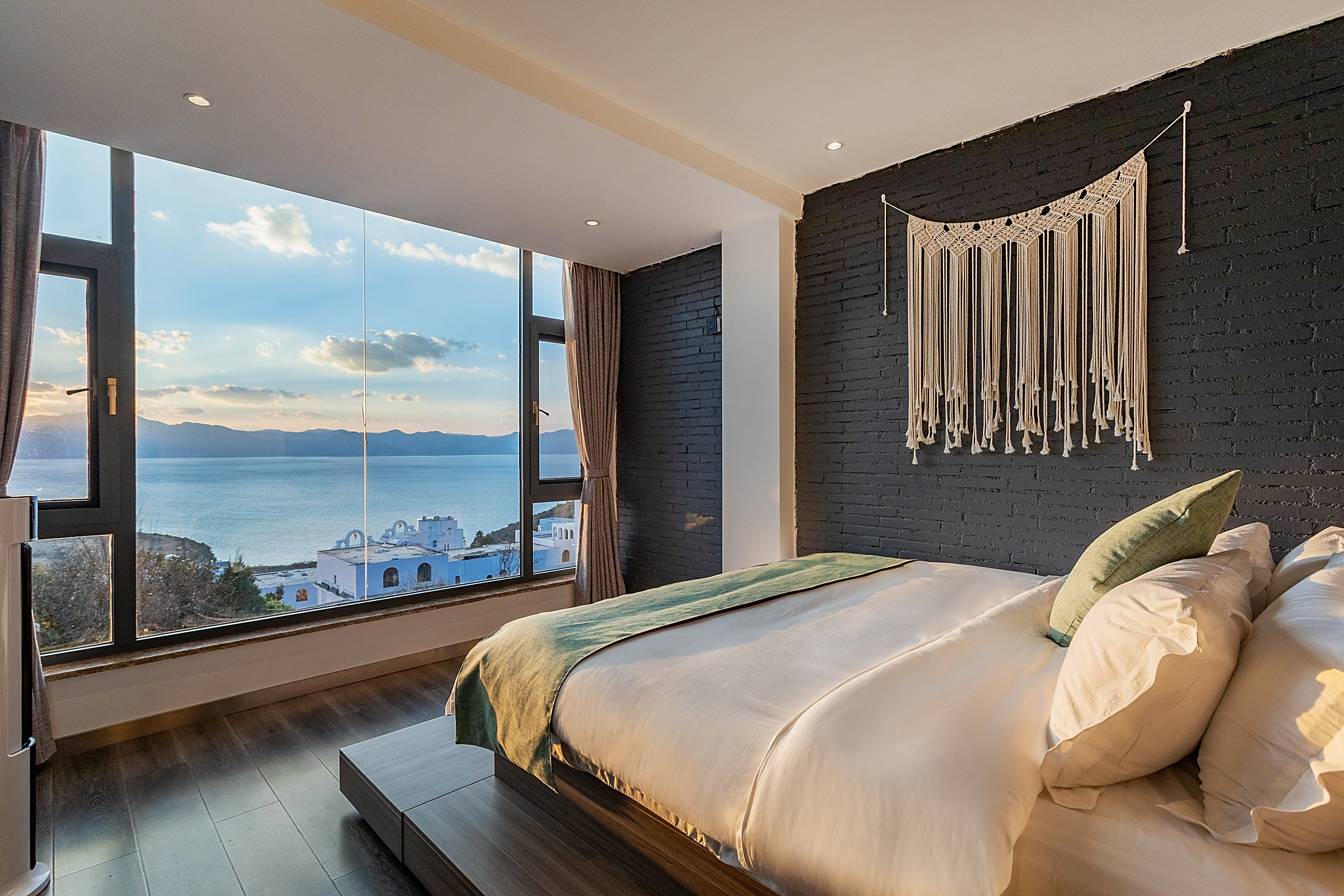 若见·全湖景大床房