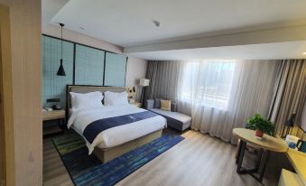 Echarm Hotel (Yingshang High Speed Railway Station, Wuzhou Wanhui Plaza)