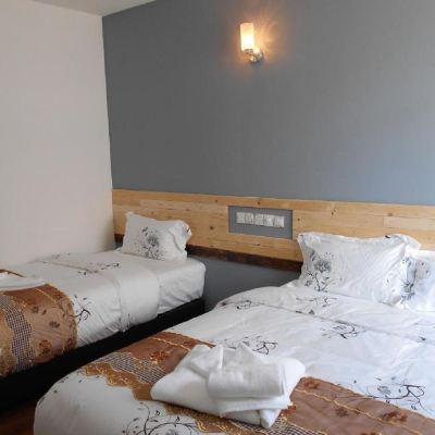 豪華三人房 皮精品飯店優惠