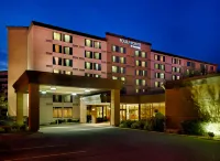 Four Points by Sheraton Toronto Airport Hotels in 