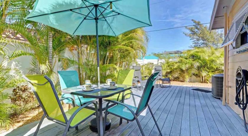 The Seashell Cottage Two-Bedroom Holiday Home