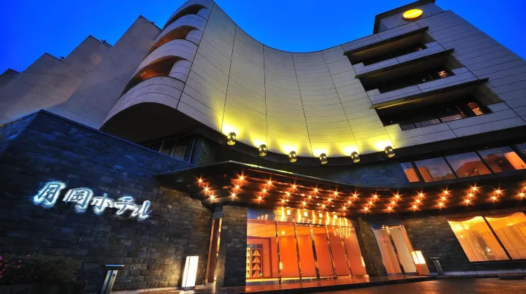 季節のこだわりバイキングと美肌の湯の宿 仙渓園 月岡ホテル 外観