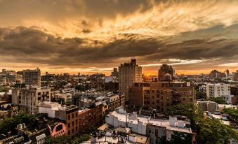 Washington Square Hotel