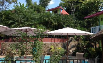Tamarindo Village Hotel