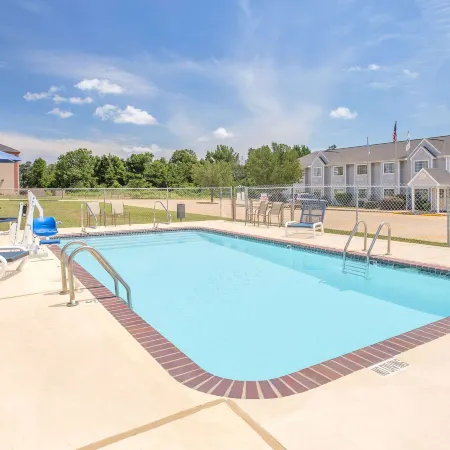 Microtel Inn & Suites by Wyndham Broken Bow Отели в г. Брокен Боу