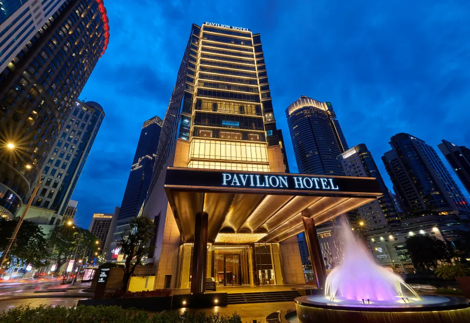 ESQ Shamelin Hotel - 𝐖𝐇𝐀𝐓'𝐒 𝐍𝐄𝐀𝐑𝐁𝐘? : Pavilion Kuala Lumpur -  Pavilion Kuala Lumpur is KL's haute couture shopping Mecca. It houses l