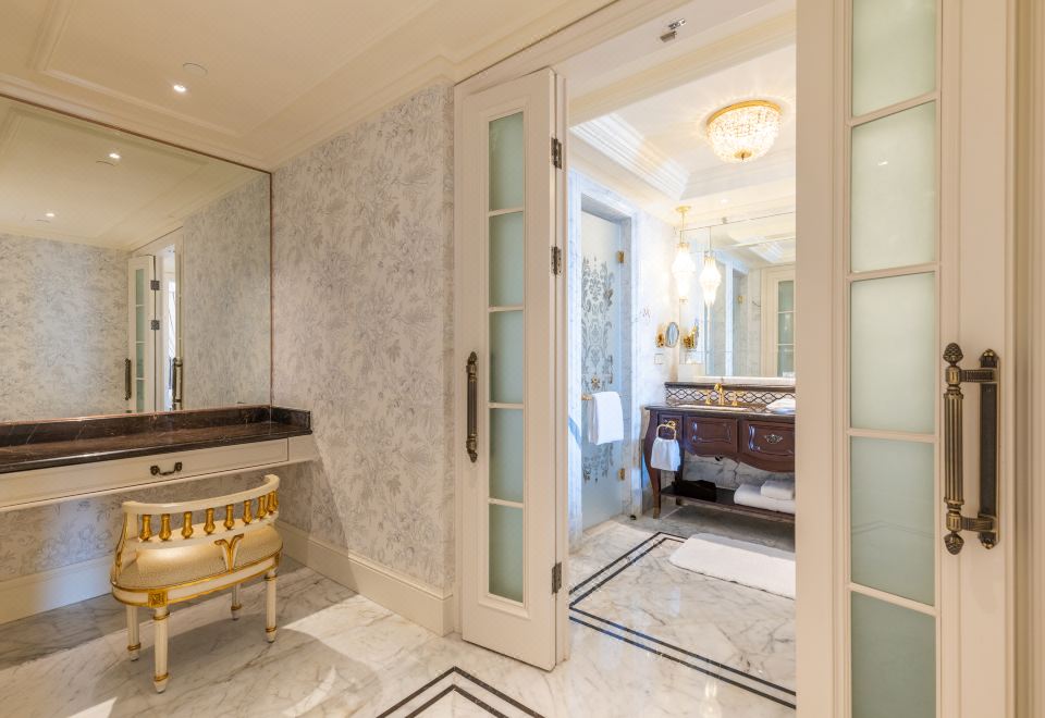 the Castle Hotel, A Luxury Collection HotelCastle Suite