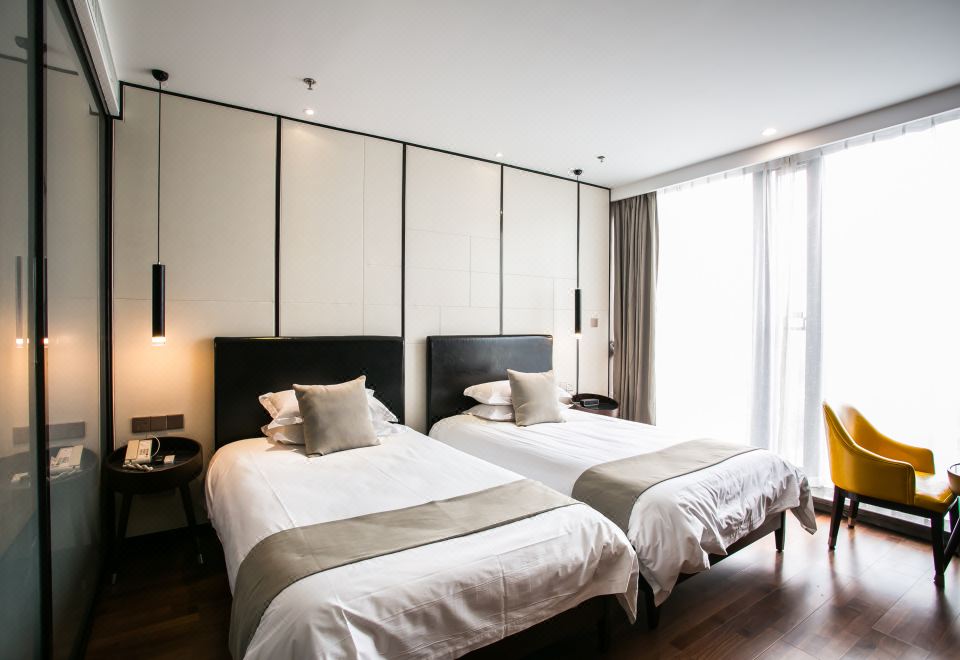 Superior Room - with View (2 beds)