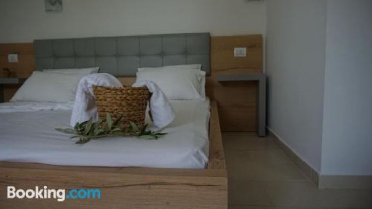 带阳台的四人房