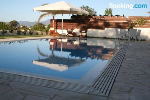 三臥室別墅帶私人泳池