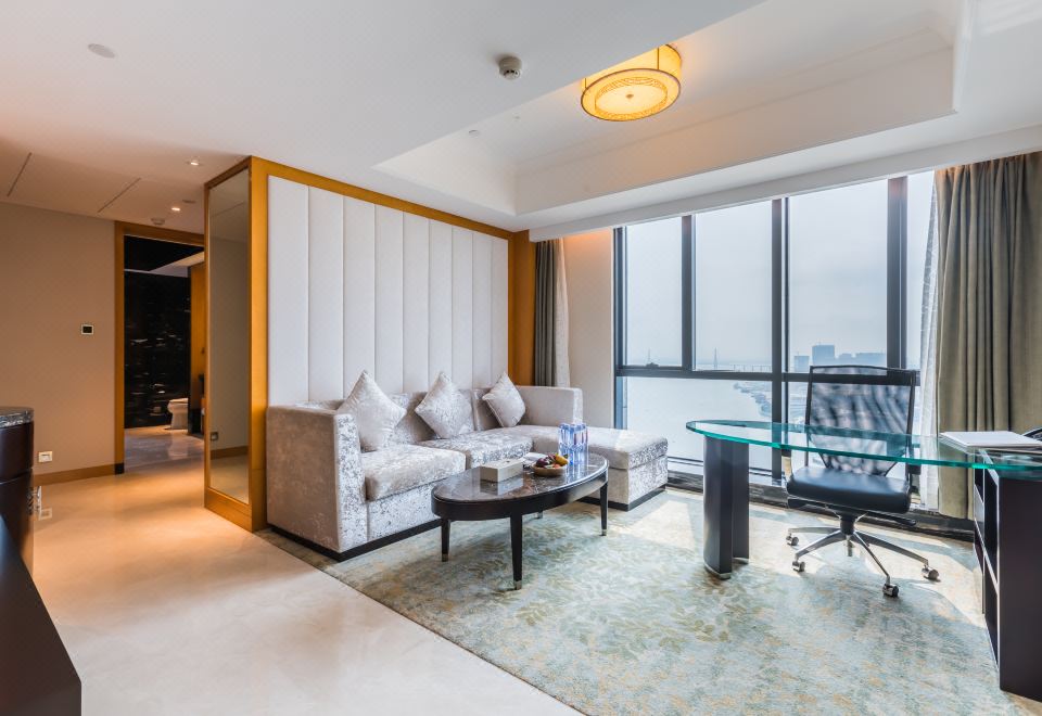 至尊海湾全景套房