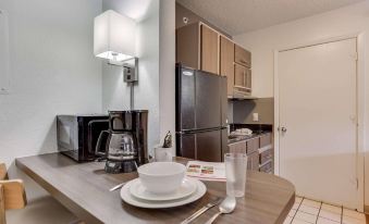 Sonesta Simply Suites Houston W Beltway