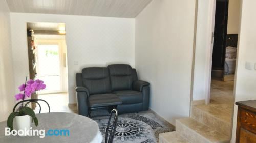 T2 indépendant le Beausset One-Bedroom Apartment