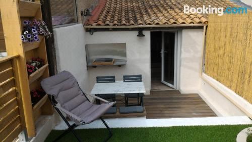 T2 indépendant le Beausset One-Bedroom Apartment