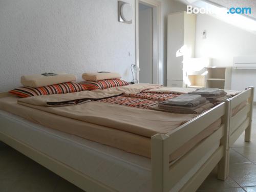 带海景的舒适一居室公寓-阁楼