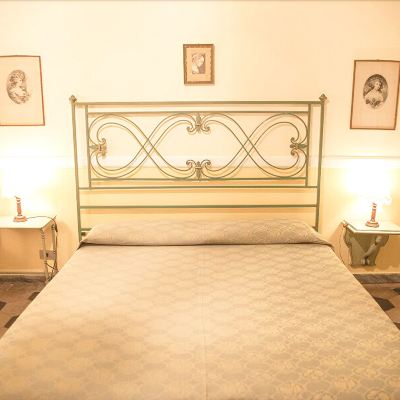 Double or Twin Room with Extra Bed (Zia Elena)