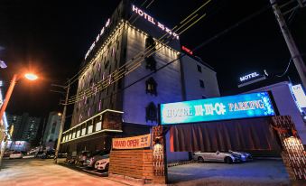 Chuncheon Hotel Papaya