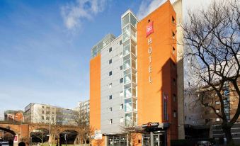 ibis Manchester Centre Princess Street - Housity