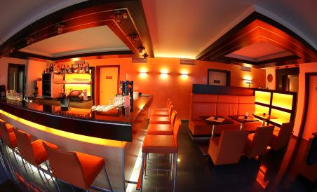 Hotel & Restaurant Goldener Pflug - Housity