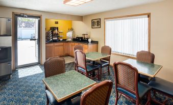 Rodeway Inn & Suites Austin