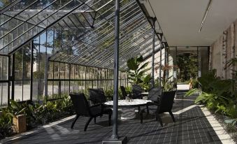 Hôtel Châ;Teau de Mery - Housity