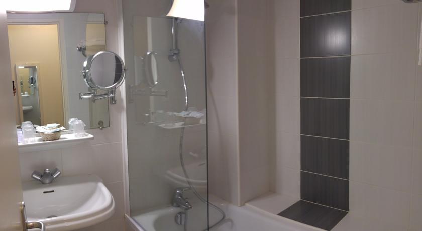 带海景的双人房