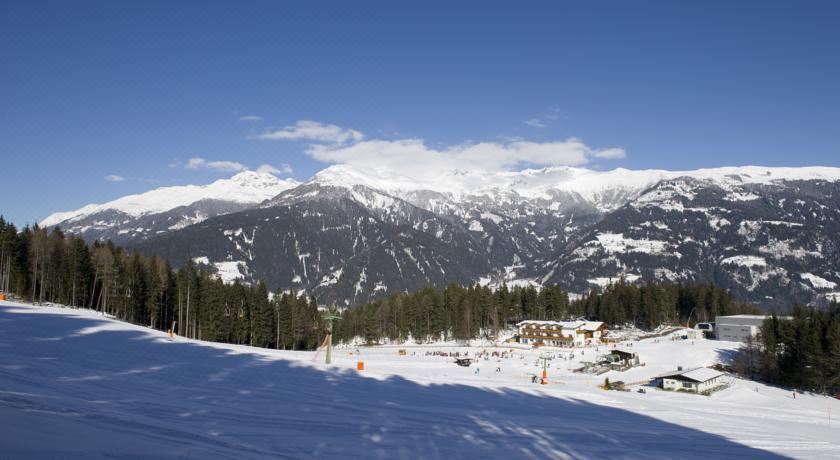 Familienhotel Moos-Alm Double Room with Balcony