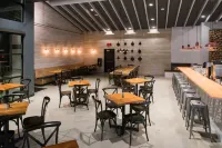 Hotel Ruby Sandpoint
