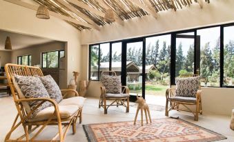 Addo African Home