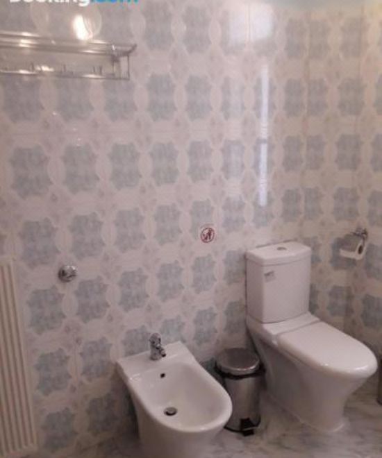 豪华双人床房（带加床）