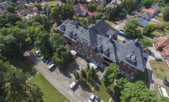 Hotel Willa Park - Housity