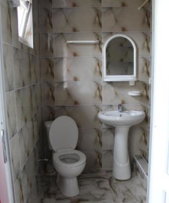 舒适三人间 - 带淋浴