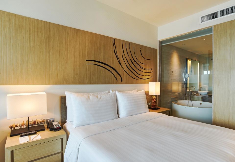 Mövenpick Siam Hotel Na Jomtien PattayaDeluxe Room With Sea View