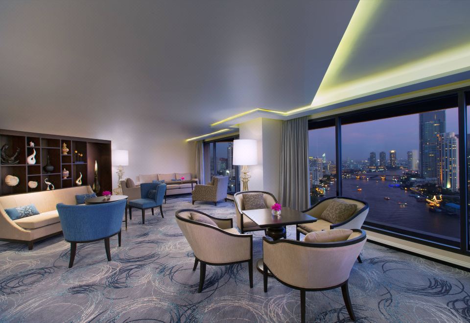 Royal Orchid Sheraton Hotel & TowersRoyal Orchid Presidential Suite
