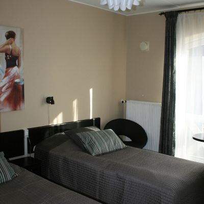 Family Room with 3 Single Beds