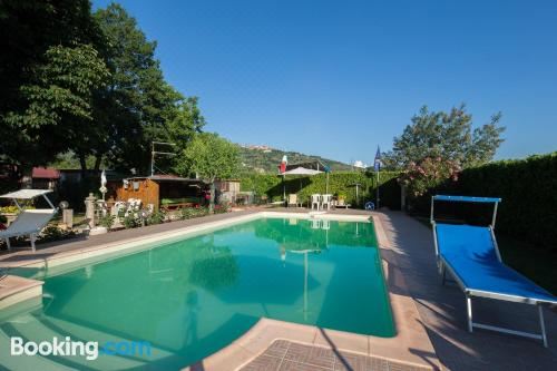 三卧室度假屋 - 带露台