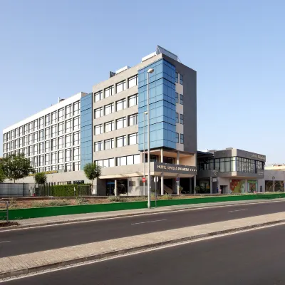 Exe Sevilla Palmera Hotel in zona Sud