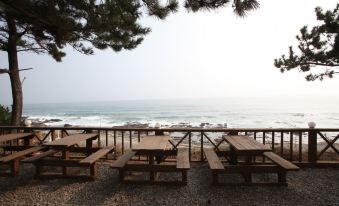 Yeongdeok Happy Pension Resort
